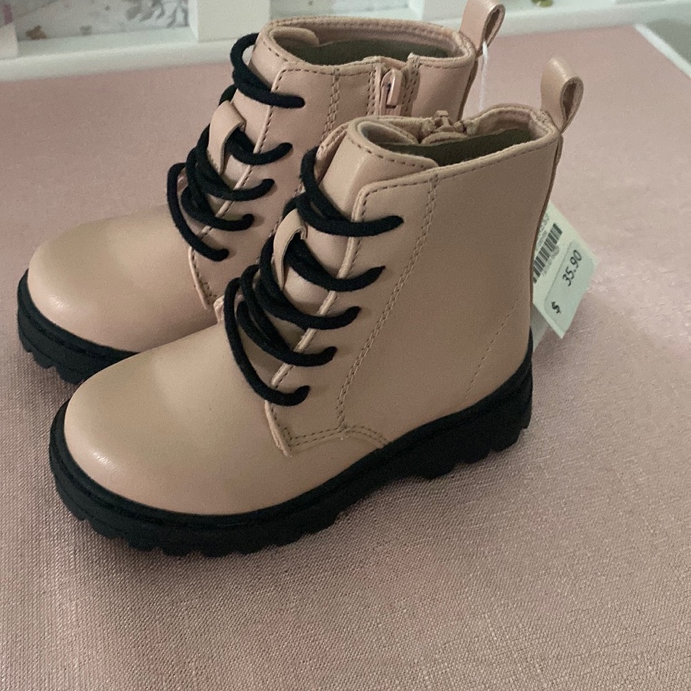 Zara girls boots in blush